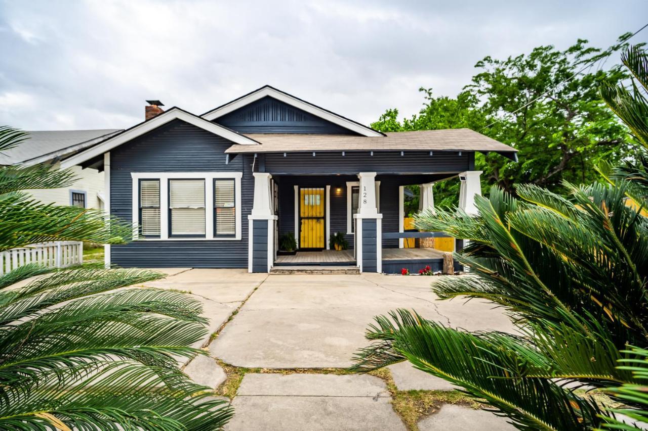 Spacious Home Near Downtown San Antonio Exteriör bild